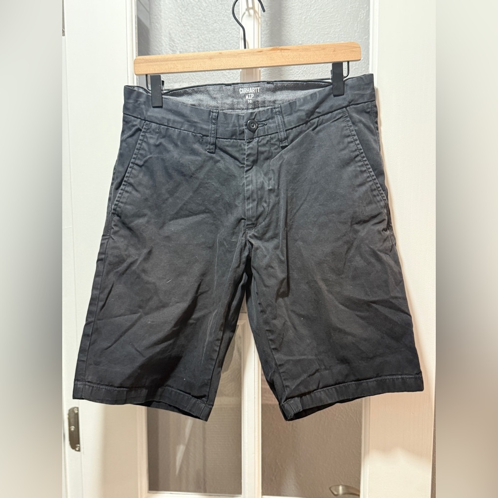 Carhartt WIP Men's Charcoal Flat Front Shorts - Picture 1 of 7